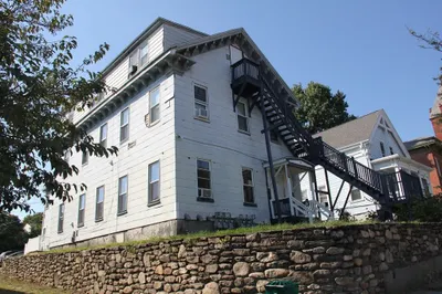 34 Irving St 1