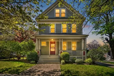 84 Lincoln St 1