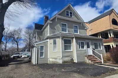 40 Hollywood St 1