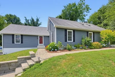 316 W Sutton Rd