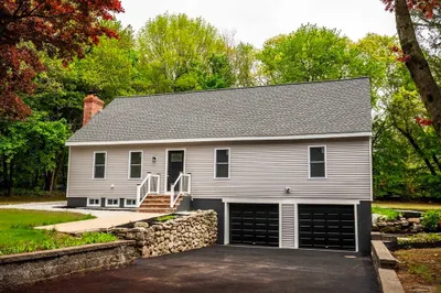 7 Lantern Ln 1