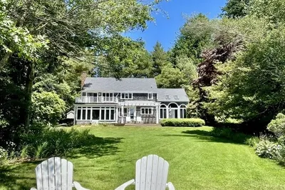 189 Evergreen Dr 1
