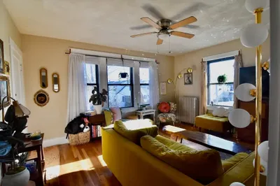 20 Hollis Street #2L