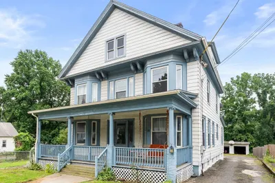 15 E Main St 1