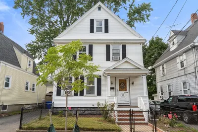 42 Hopedale St