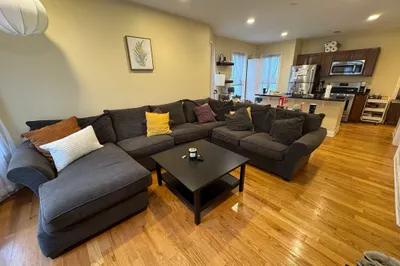 10 Jay St #2