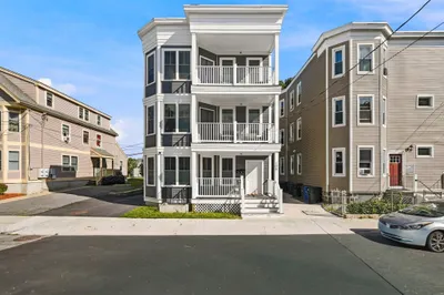 109 Ellington St #2 1