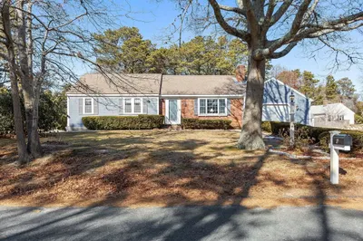 6 Greenland Cir