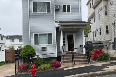 34 Florence St #2 1