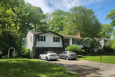 37 Roberta Ave 1