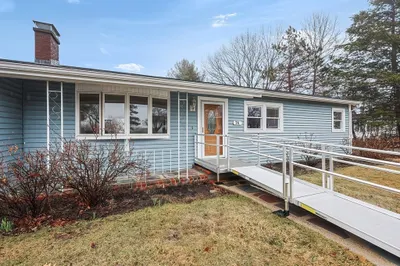 74 Robin Hood Rd 1