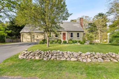 42 Joanne Dr