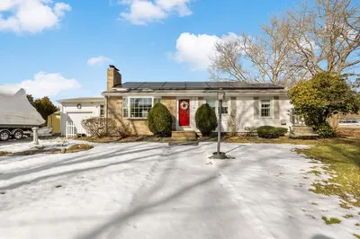 48 Jean Dr