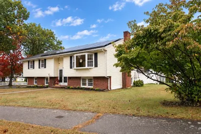 31 Towne Crest Drive 1