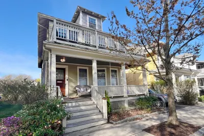 25 Kingsboro Park #2