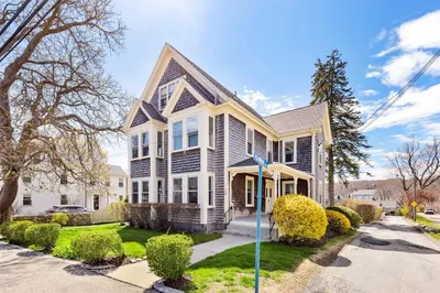 125 Main St 1