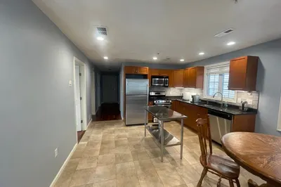 138 Horace St #2