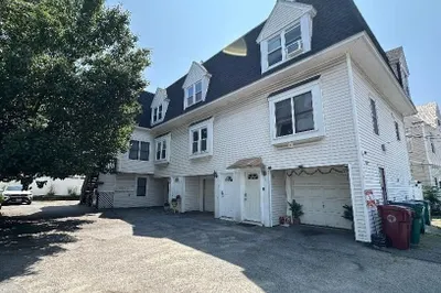54 Gates St #2 1