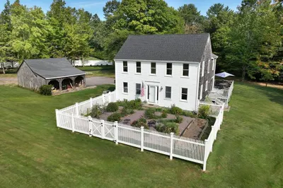 302 Summer Street 1