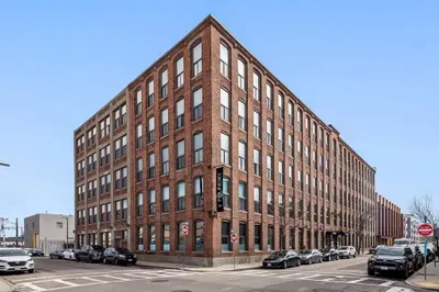 320 W 2nd St #411 1