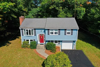 225 Oak St 1