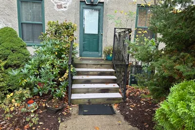 426 Mount Hope St #102