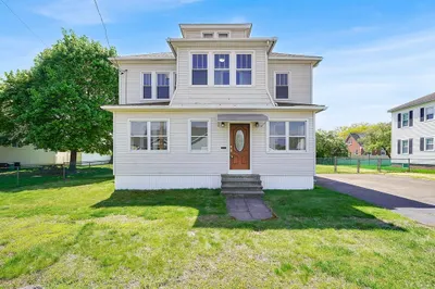 157 Sunnymeade Ave 1
