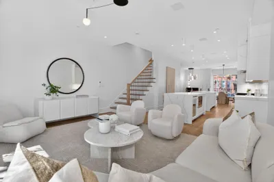 559 East Broadway 1