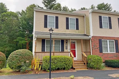 27 Ridge Dr #27 1