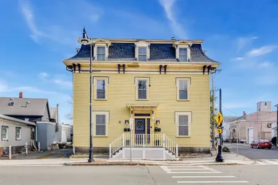 47 Bridge St #1 1