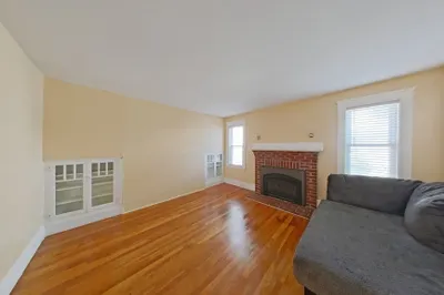 5 Calumet St #5