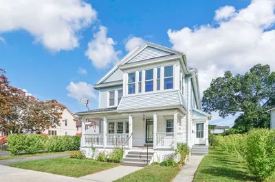 65-67 Shamrock St