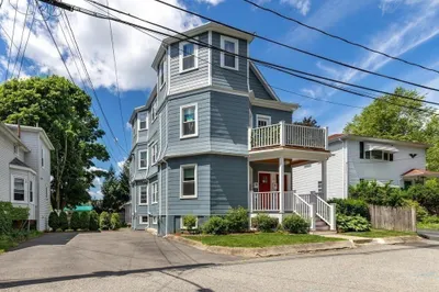13 Cottage Ave #2R