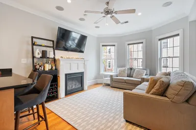8 Douglas St #2 1
