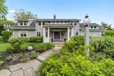 9 Waterside Dr 1