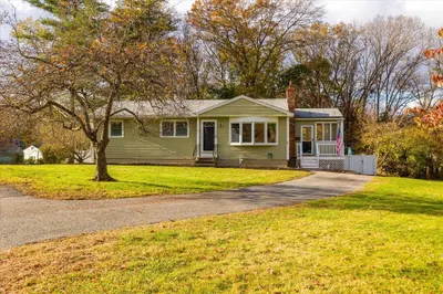 7 Dover Cir 1