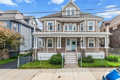 76 Carruth St 1