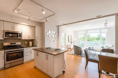 77 New St #207 1