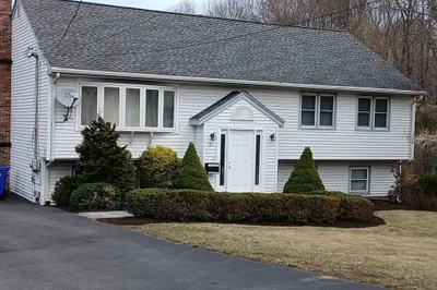 21 Cottage St 1