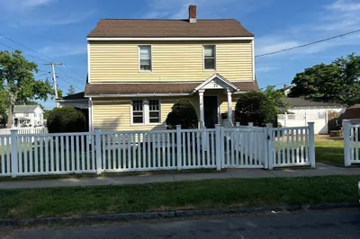 77 Davenport St 1