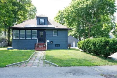 32 Howard St #1