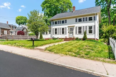 338 Elm St 1