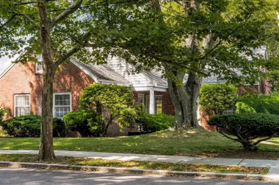 77 Jordan Rd 1