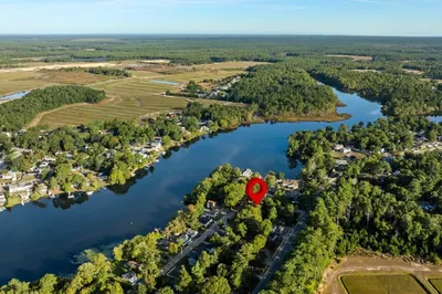 25 Lakeview Dr