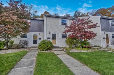 142 Autumn St #G