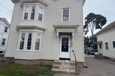17 Richards Ave #1