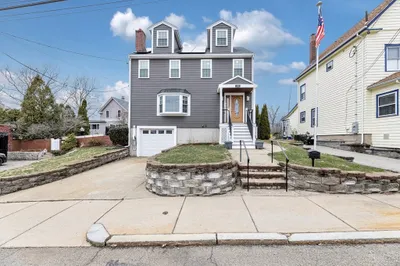 45 Moville St