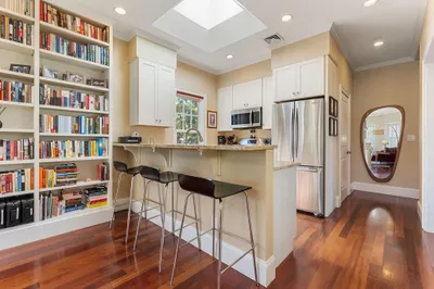 107 1/2 Inman St #3 1