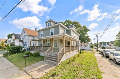230 Pine St 1