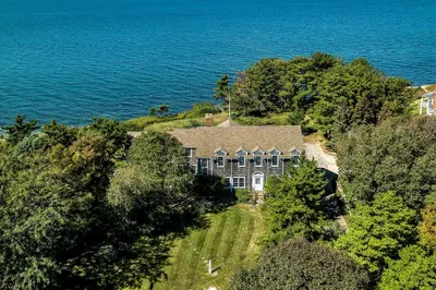 111 Penzance Rd